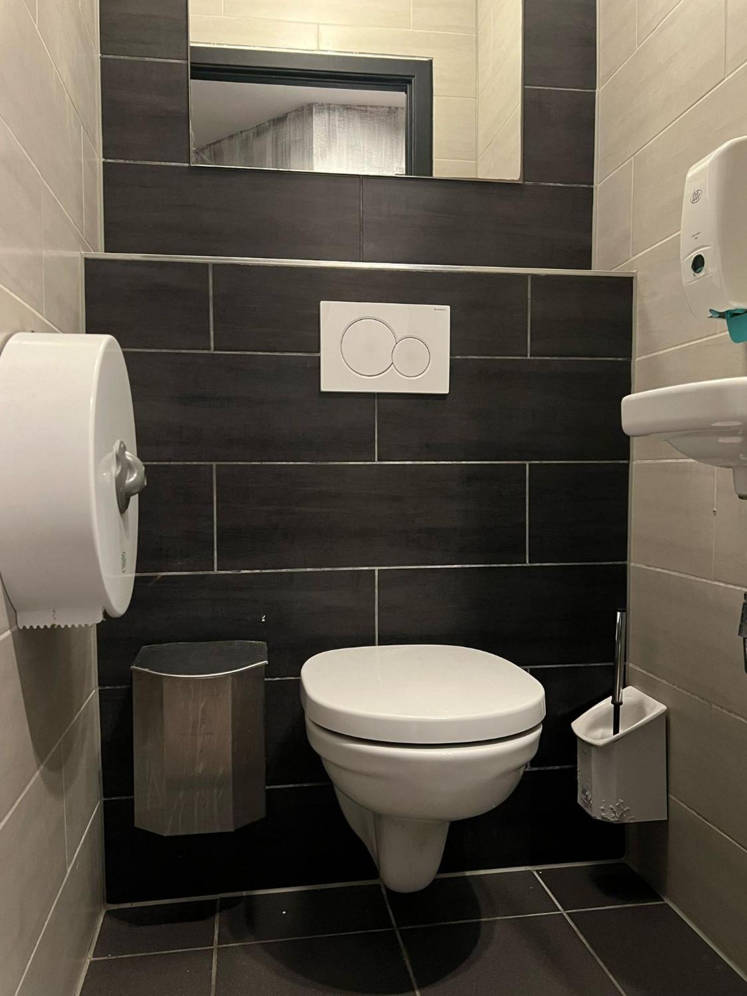 Female Only Twin Room