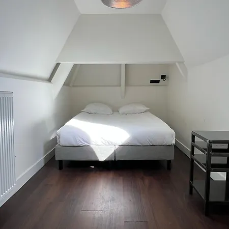 Amigo Budget Hotel-3